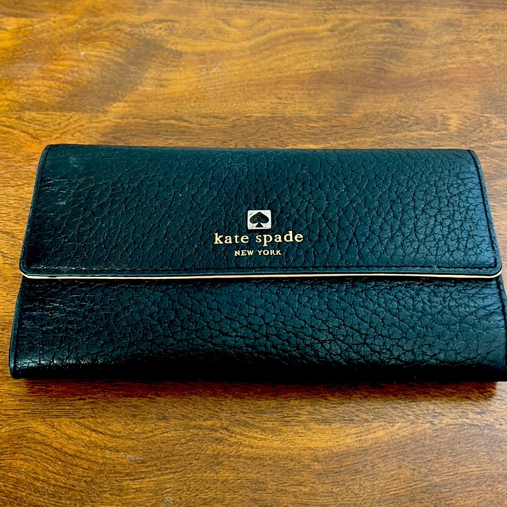 Kate Spade wallet, gently used, in good condition